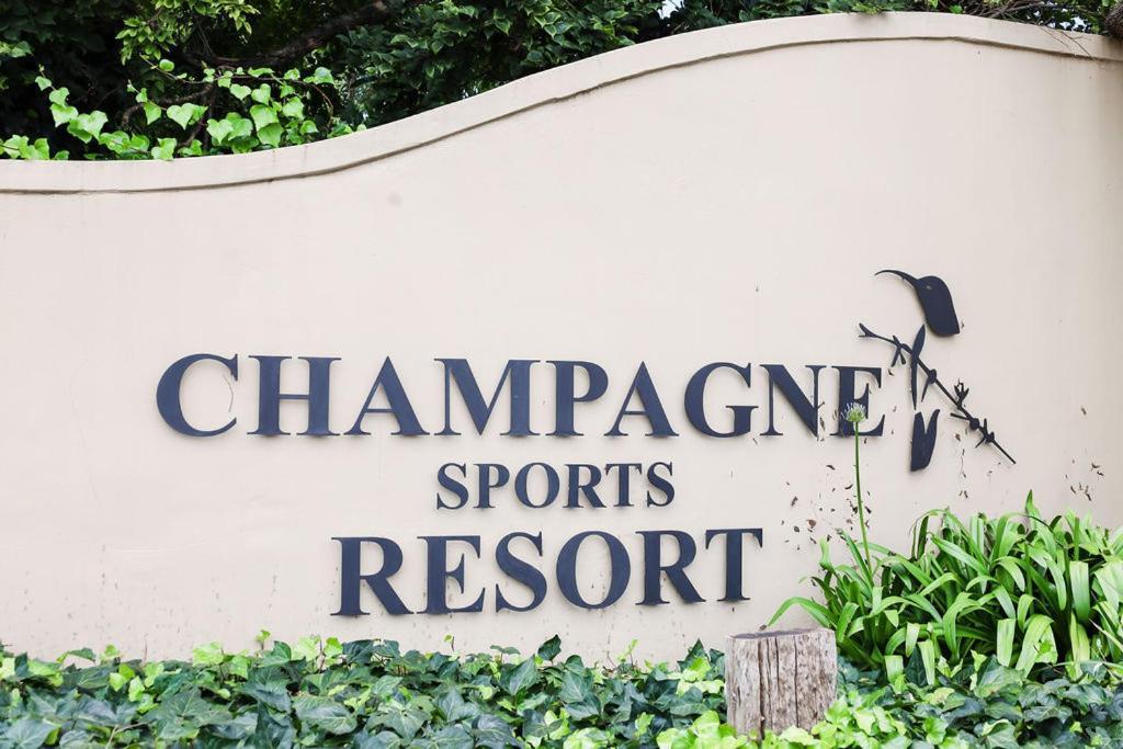 Porterfield Guest House, Champagne Valley Exterior foto